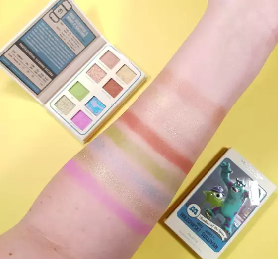 MAKEUP REVOLUTION X MONSTERS UNIVERSITY LIDSCHATTENPALETTE ROOKIES OF THE YEAR 4,4G