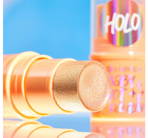 Essence Baby Got Holo Glow Highlighter Stick 10 Holy Apricotly 5g