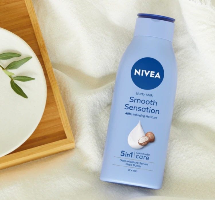 NIVEA CARING MOMENT KOSMETIKSET FÜR FRAUEN