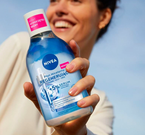 NIVEA REGENERIERENDES 2 PHASEN MIZELLENWASSER MIT 5% SERUM 400ML