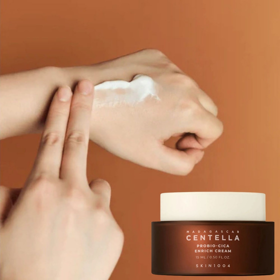 Kliknij na zdjęcie, aby je powiększyć SKIN1004 Centella Probio-Cica Intensiv regenerierende Gesichtscreme mit Probiotika 15 ml