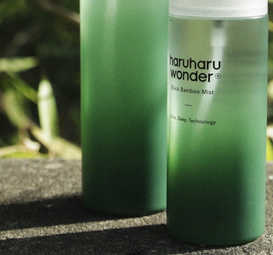 Haruharu Wonder Black Bamboo Feuchtigkeitsspendendes Gesichtsspray 150 ml