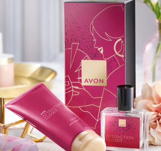 Avon Attraction Closer for Her Eau de Parfum Spray 30ml + balsam do ciała 125ml
