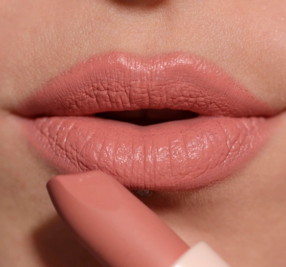 MAKEUP REVOLUTION LIP ALLURE SOFT SATIN LIPPENSTIFT BRUNCH PINK NUDE 3,2G