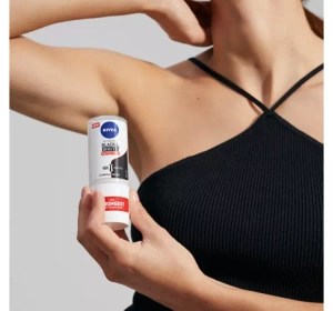NIVEA BLACK & WHITE MAX PROTECTION ANITRANSPIRANT ROLL ON 50ML