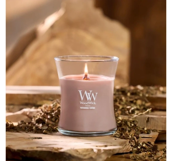 Kliknij na zdjęcie, aby je powiększyć Woodwick Medium Jar Candle Duftkerze Patchouli Creme 275 g