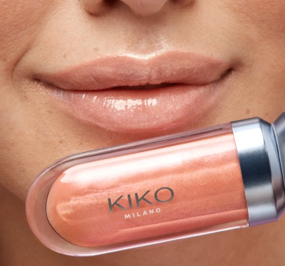 Kliknij na zdjęcie, aby je powiększyć KIKO Milano 3D Hydra Lipgloss Volumen-Lipgloss 49 Rose In The House 6,5ml