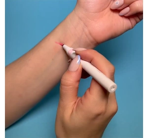 LOVELY OCEAN WAVES BUNTER EYELINER FÜR AUGENLIDER 3 BLAU