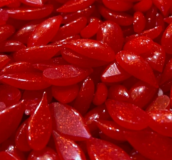 Kliknij na zdjęcie, aby je powiększyć ItalWax Hartwachs Granulat Candy Cane 500 g