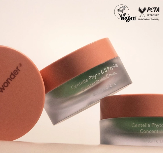 Kliknij na zdjęcie, aby je powiększyć Haruharu Wonder Centella Phyto & 5 Peptide Nährende Gesichtscreme 30 ml