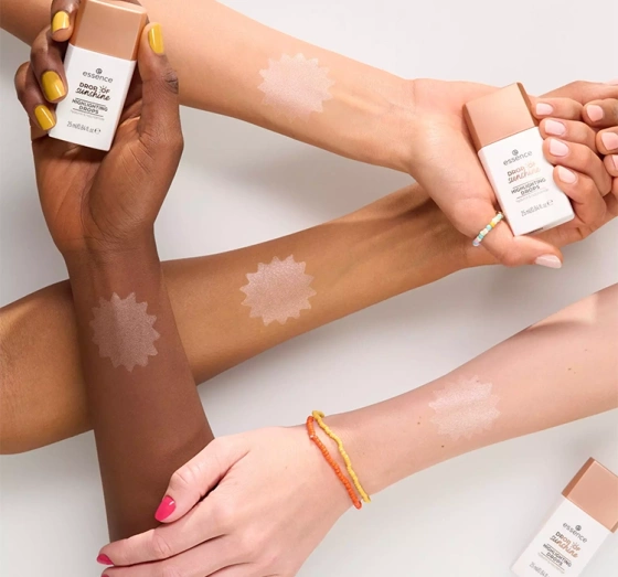 Essence Drop of Sunshine Flüssiger Highlighter für Gesicht und Körper 25 ml