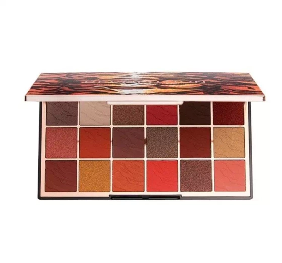 Kliknij na zdjęcie, aby je powiększyć MAKEUP REVOLUTION WILD ANIMAL PALETTE FIERCE 18G