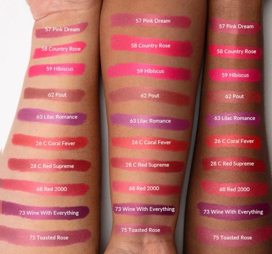 Kliknij na zdjęcie, aby je powiększyć Avon Ultra Colour Creamy Lipstick Ultra-cremiger Lippenstfit 54 Dusky Muave 3,6g