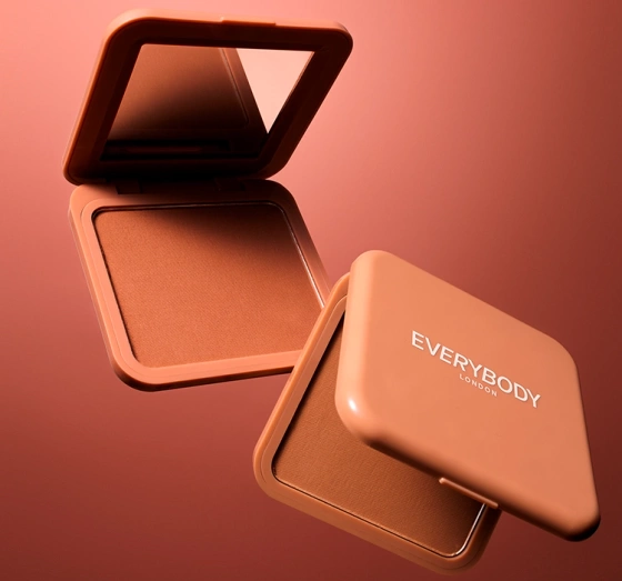 Kliknij na zdjęcie, aby je powiększyć Everybody London Bronzer für das Gesicht Chocolate Milk 7 g