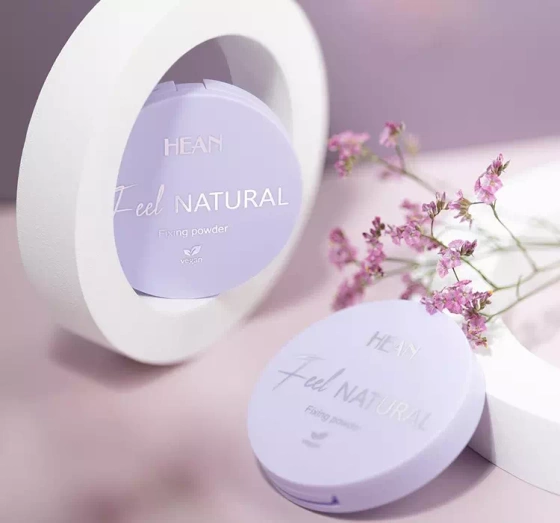 Kliknij na zdjęcie, aby je powiększyć HEAN FEEL NATURAL FIXIERENDES GESICHTSPUDER 01 LIGHT/NATURAL 10G