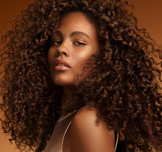 Wella Professionals Ultimate Smooth Shampoo für trockenes und frizziges Haar 250ml