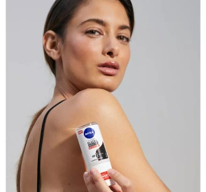 NIVEA BLACK & WHITE MAX PROTECTION ANITRANSPIRANT ROLL ON 50ML