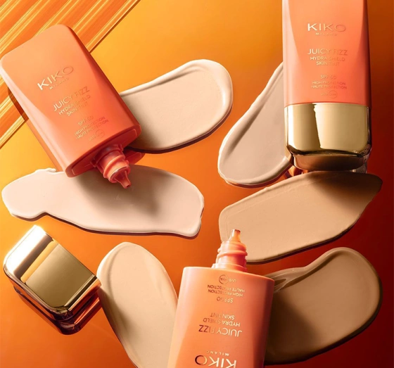 Kliknij na zdjęcie, aby je powiększyć KIKO Milano Juicy Fizz feuchtigkeitsspendender Fluid mit SPF 50 02 Toasted Almond