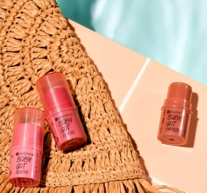 Essence Baby Got Bronze Gesicht Bronzer Stick 10 Zimt Gewürz 5.5g