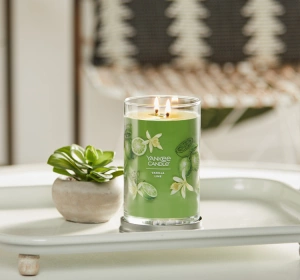 Yankee Candle Signature Tumbler Große Duftkerze Vanilla Lime 567 g