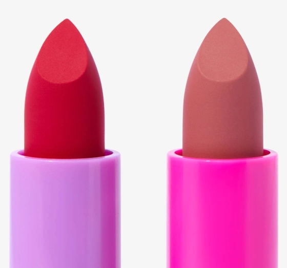 Kliknij na zdjęcie, aby je powiększyć MAKEUP REVOLUTION X EMILY IN PARIS MATTER LIPPENSTIFT PARIS BERRY RED 3G