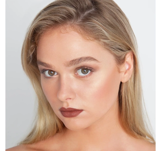 Kliknij na zdjęcie, aby je powiększyć THE BALM BAHAMA MAMA TRAVEL SIZE BRONZER BRÄUNUNGSPUDER 3G