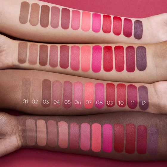 Kliknij na zdjęcie, aby je powiększyć KIKO Milano One Magic Touch Lip Stylo halbmatter feuchtigkeitsspendender Lippenstift 05 Brick The Rules 2,5 g