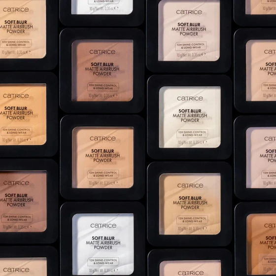 Catrice Soft Blur Matte Airbrush Powder – mattierendes und fixierendes Gesichtspuder 020N 10 g
