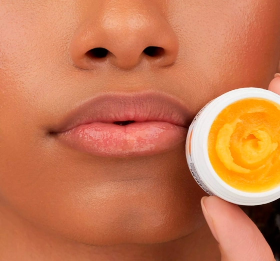 ESSENCE LIP CARE LIPPENPEELING 9G