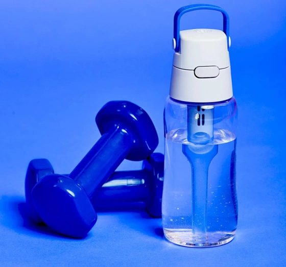 Dafi Solid Filterflasche mit Aktivkohlefilter 0,5 l Blau