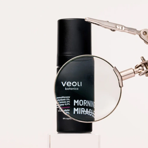 Veoli Botanica Morning Miracle Aufhellend-straffende senolytische Tagescreme 30 ml