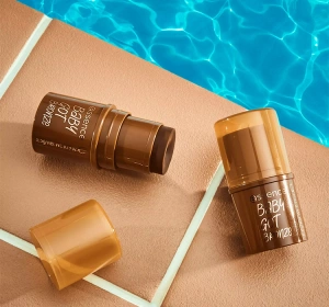 Essence Baby Got Bronze Bronzer im Stift 40 Hazelnut Hug 5,5 g