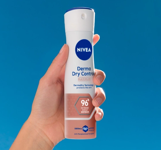NIVEA DERMA DRY CONTROL MAXIMUM ANTITRANSPIRANT SPRAY FÜR FRAUEN 150ML