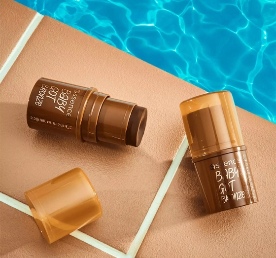 Essence Baby Got Bronze Bronzer im Stift 40 Hazelnut Hug 5,5 g