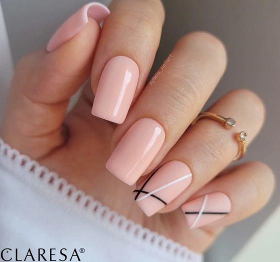 Kliknij na zdjęcie, aby je powiększyć Claresa Hybrid-Nagellack Nude 122 5 g