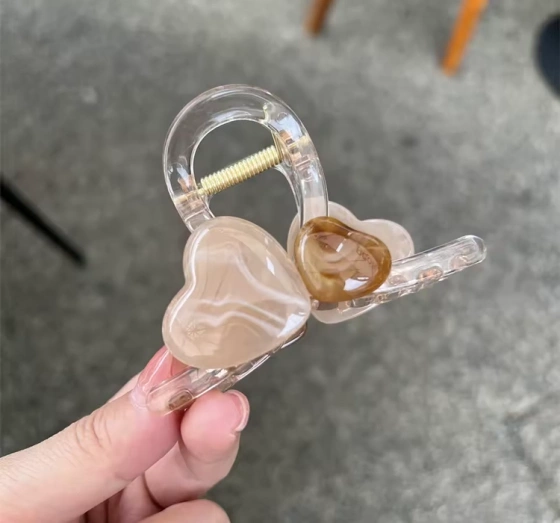 Kliknij na zdjęcie, aby je powiększyć eCarla Zierhaarspange SP376