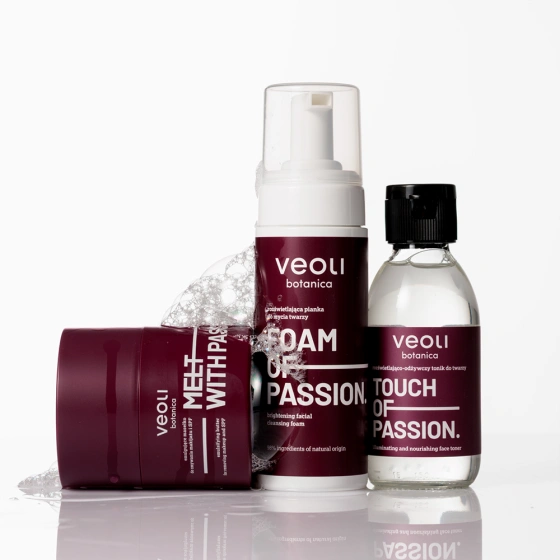 Veoli Botanica Foam Of Passion Aufhellender Gesichtsreinigungsschaum 150 ml
