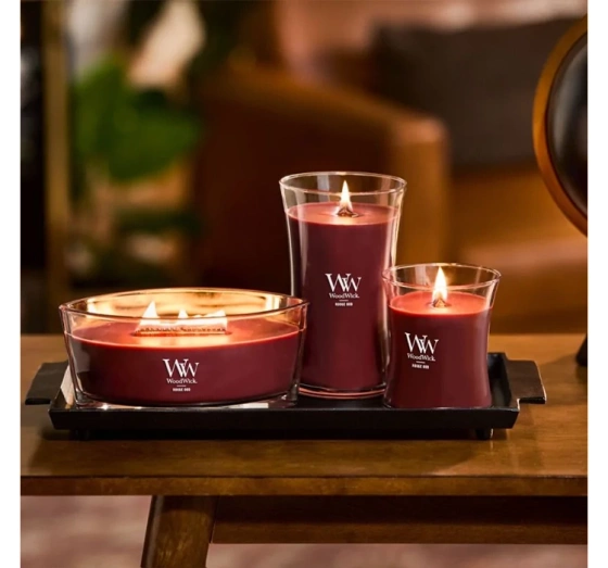 Kliknij na zdjęcie, aby je powiększyć Woodwick Medium Jar Candle Duftkerze Rouge Oud 275 g