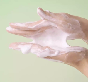 SKIN1004 TEA-TRICA BHA FOAM REINIGUNGSSCHAUM FÜR GESICHT 125ML