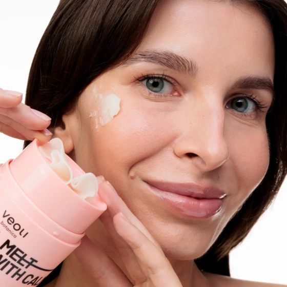 Veoli Botanica Melt With Calmness Emulgierende Make-up-Entfernungsbutter für empfindliche Haut 40 g
