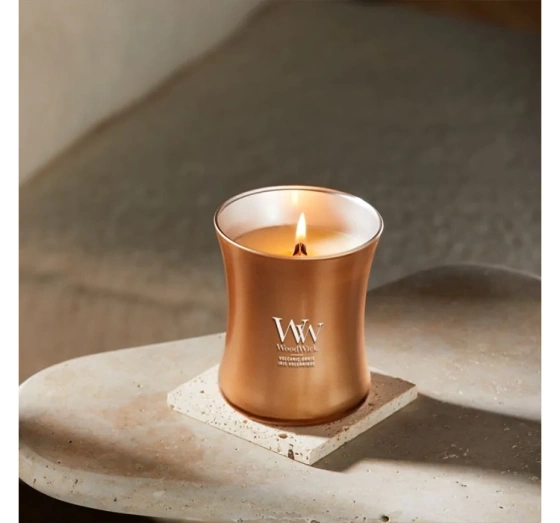 Kliknij na zdjęcie, aby je powiększyć Woodwick Medium Jar Candle Duftkerze Volcanic Orris 275 g