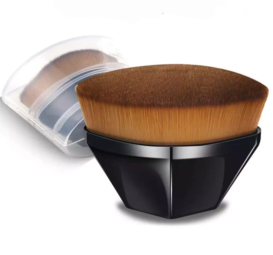 Dichter Foundation-Pinsel + Etui