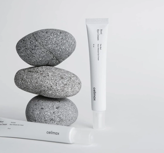 Celimax The Real Noni Feuchtigkeitsspendend-revitalisierende Augencreme 20 ml