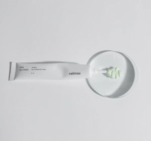 Celimax The Real Noni Feuchtigkeitsspendend-revitalisierende Augencreme 20 ml