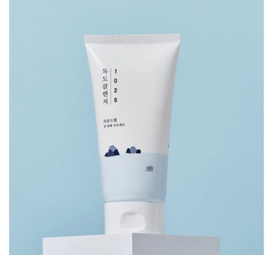 Round Lab 1025 Dokdo Cleanser – regenerierendes Gesichtswaschgel 150 ml
