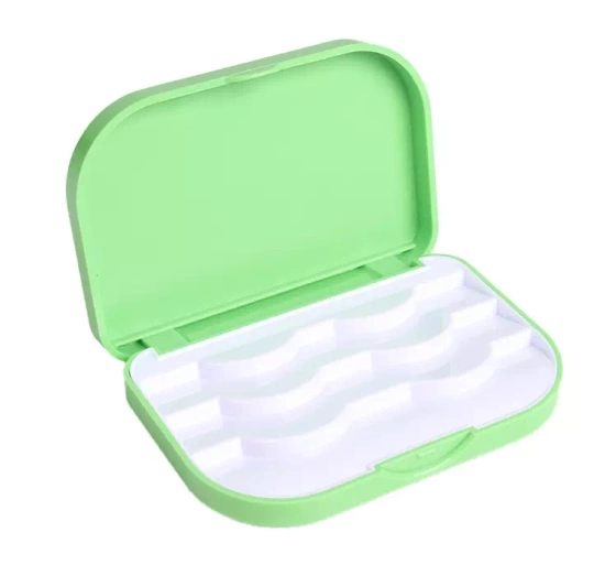 Kliknij na zdjęcie, aby je powiększyć NYX PROFESSIONAL MAKEUP MY JUMBO LASHES BOX FÜR FALSCHE WIMPERN