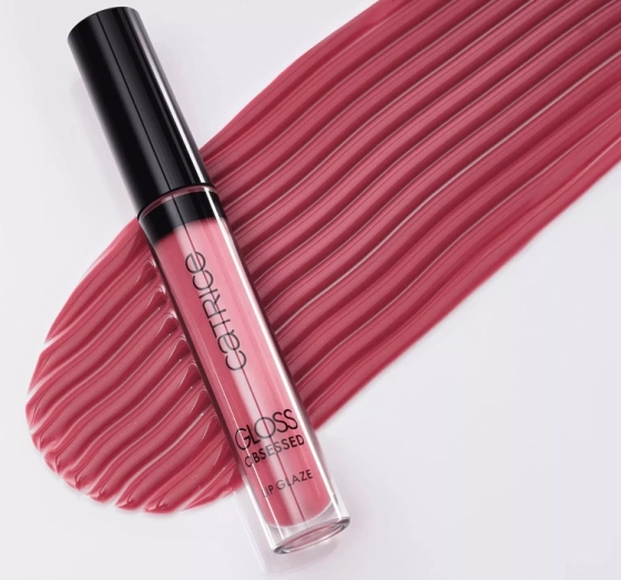 Kliknij na zdjęcie, aby je powiększyć Catrice Gloss Obsessed Lip Glaze Lipgloss 040 Pout Of Office 2,5 ml