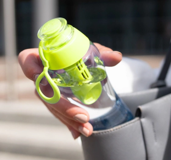 Kliknij na zdjęcie, aby je powiększyć Dafi Soft Filterflasche mit Aktivkohlefilter 0,5 l Grün