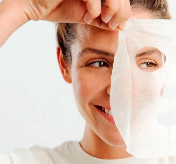 Kliknij na zdjęcie, aby je powiększyć NIVEA Q10 POWER TUCHMASKE MIT ANTI FALTEN SERUM 1 STÜCK