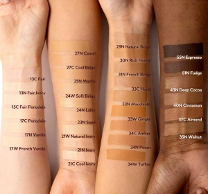 TIRTIR Mask Fit Red Cushion SPF 40 PA++ Langanhaltende Compact Foundation 21W Natural Ivory 18g